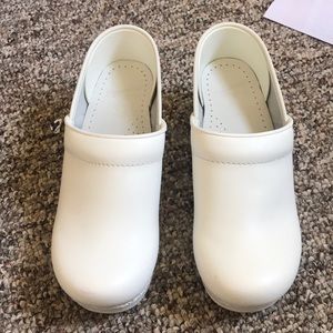 Dansko doctor nurse medical work clogs